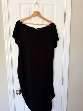 Classic Black Midi Dress - Casual Scoop Neck
